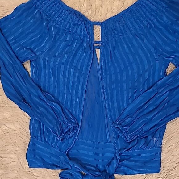 BCBGGeneration womens silk blue long sleeve sheer‎ open back tie black shirt - Picture 6 of 7